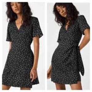 VETTA Short Wrap Dress size Small - black/white